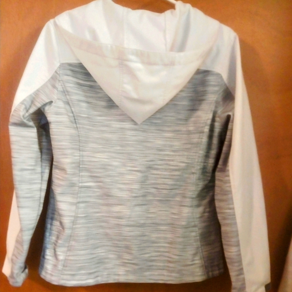 Free Tech Active Softshell Jacket - image 2